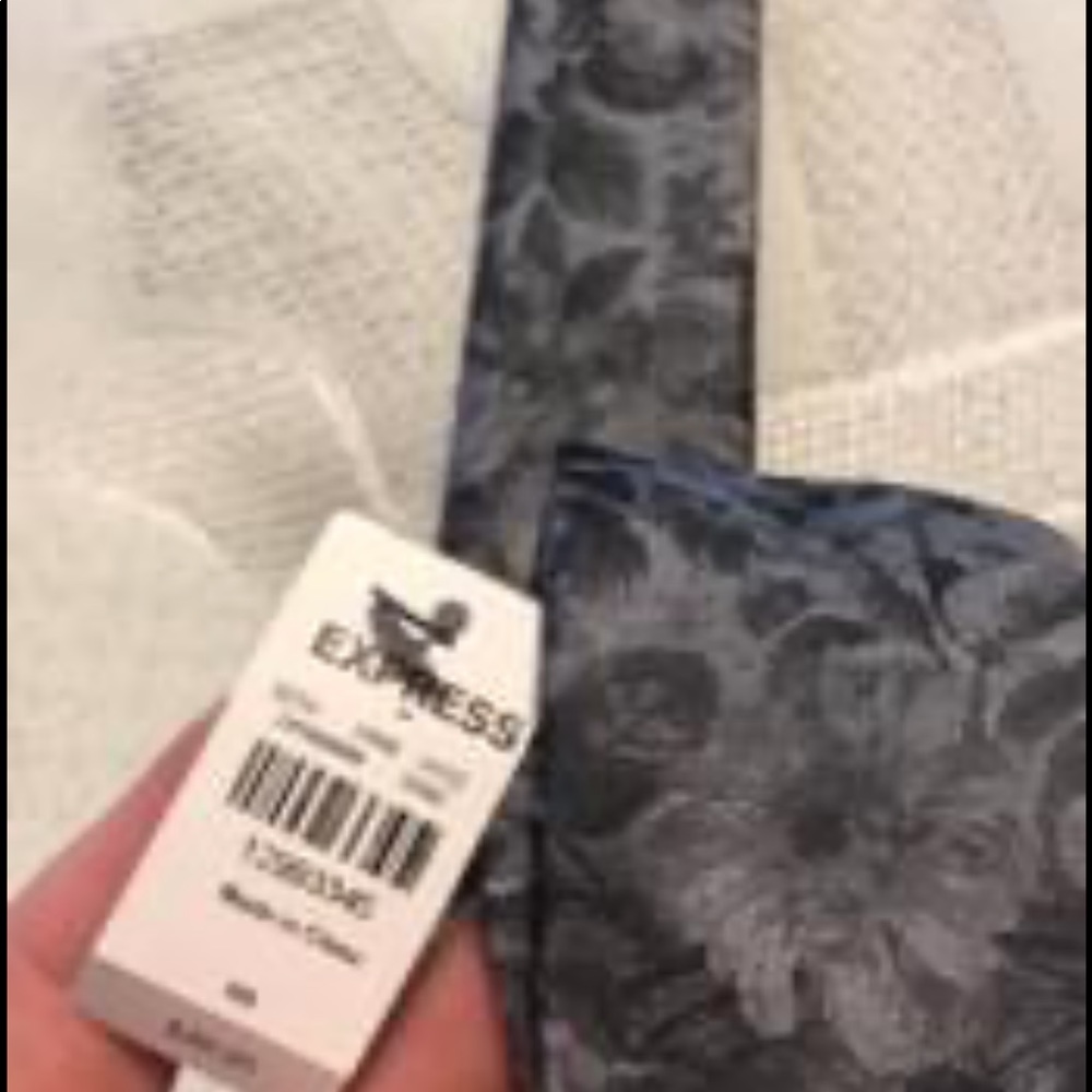 Brand new express tie